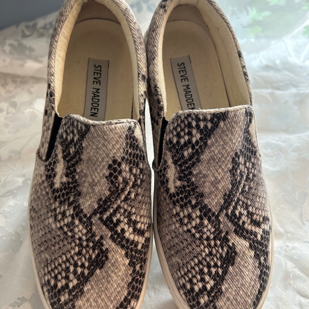 Steve Madden Snake Skin Pattern - image 1